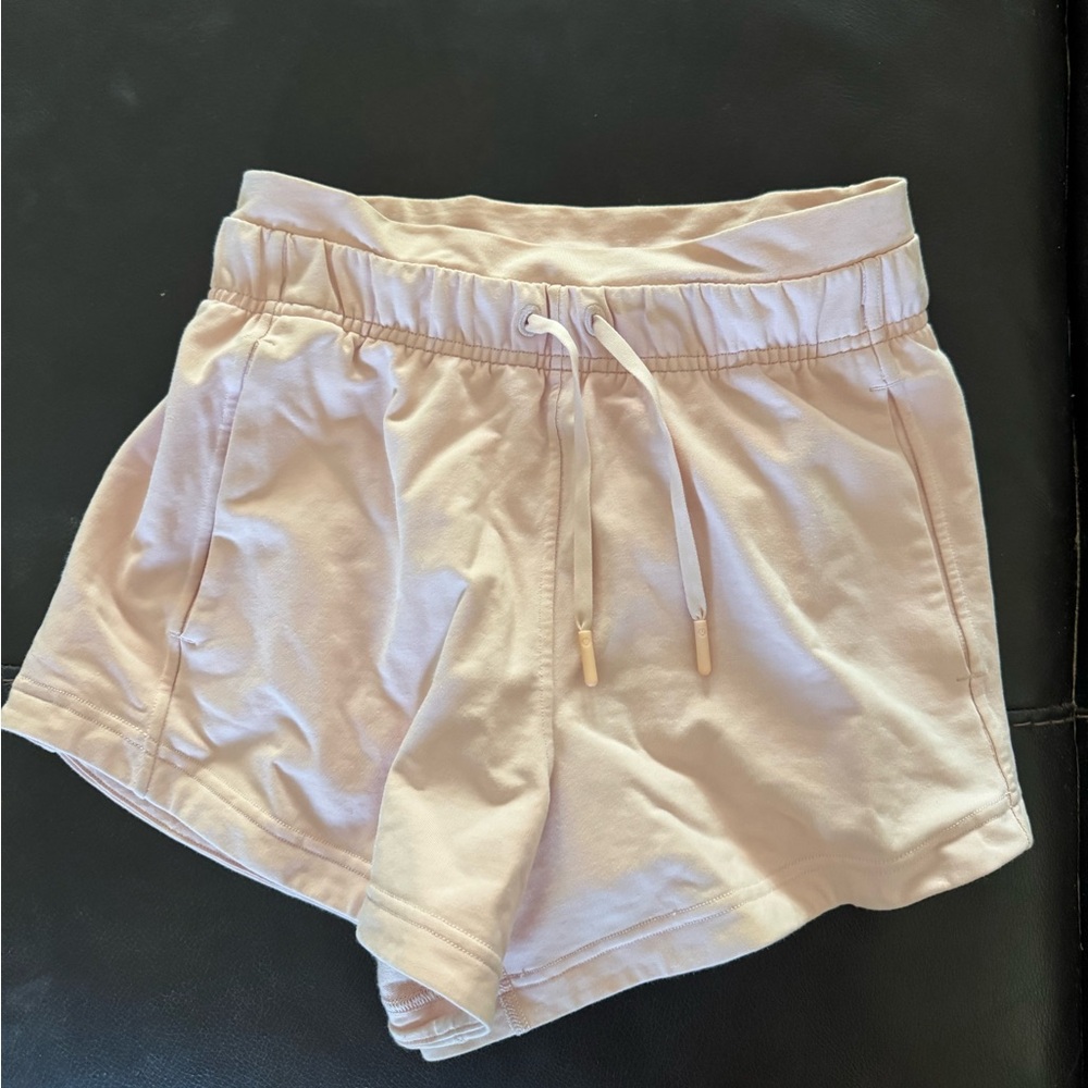 LULULEMON Women's light pink inner glow 3 inch  Shorts